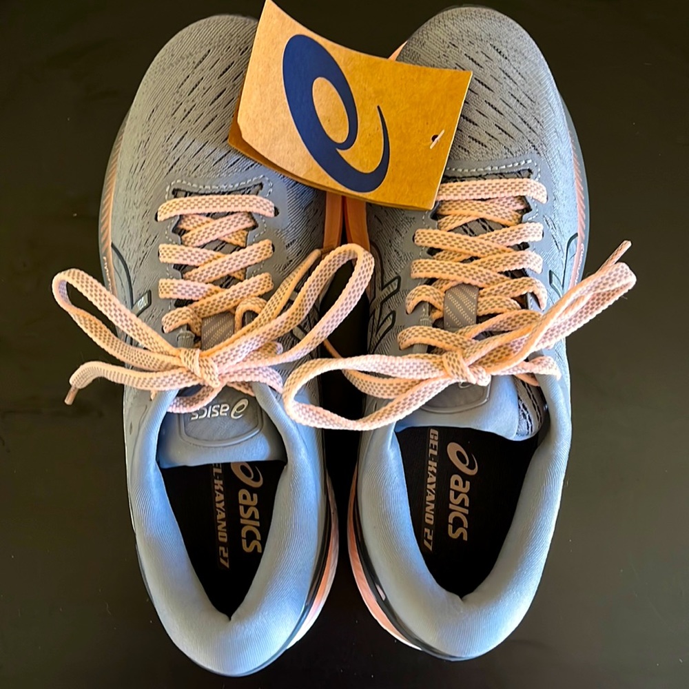 ASICS Gel-Kayano size 6.5 gray/pink brand new